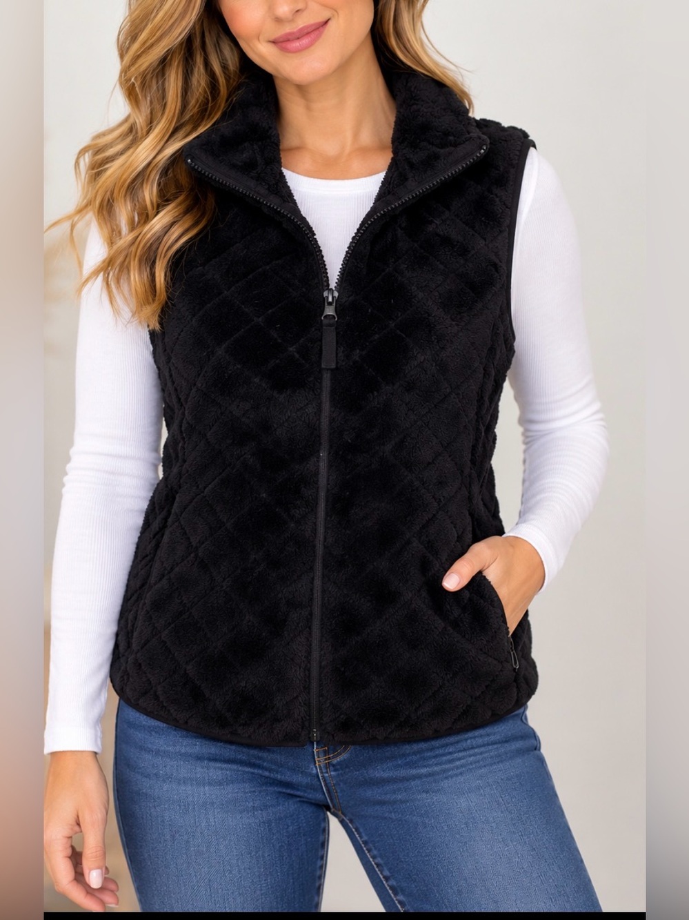 Time and Tru Sherpa Black Vest Size Medium